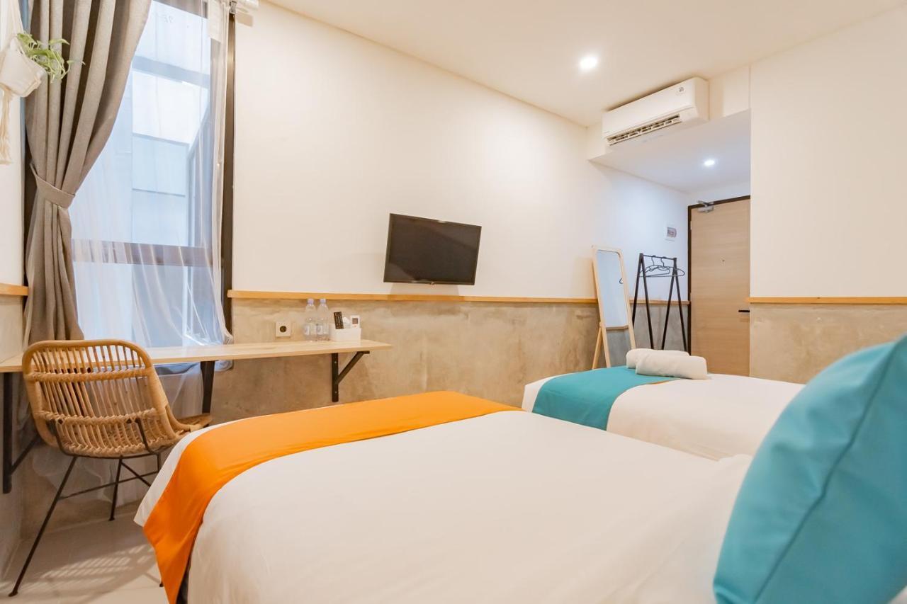 Sans Hotel Andalucia Pasteur Bandung Eksteriør billede