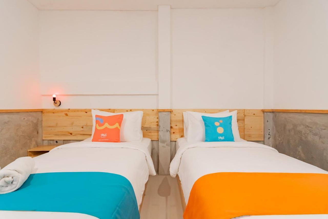 Sans Hotel Andalucia Pasteur Bandung Eksteriør billede